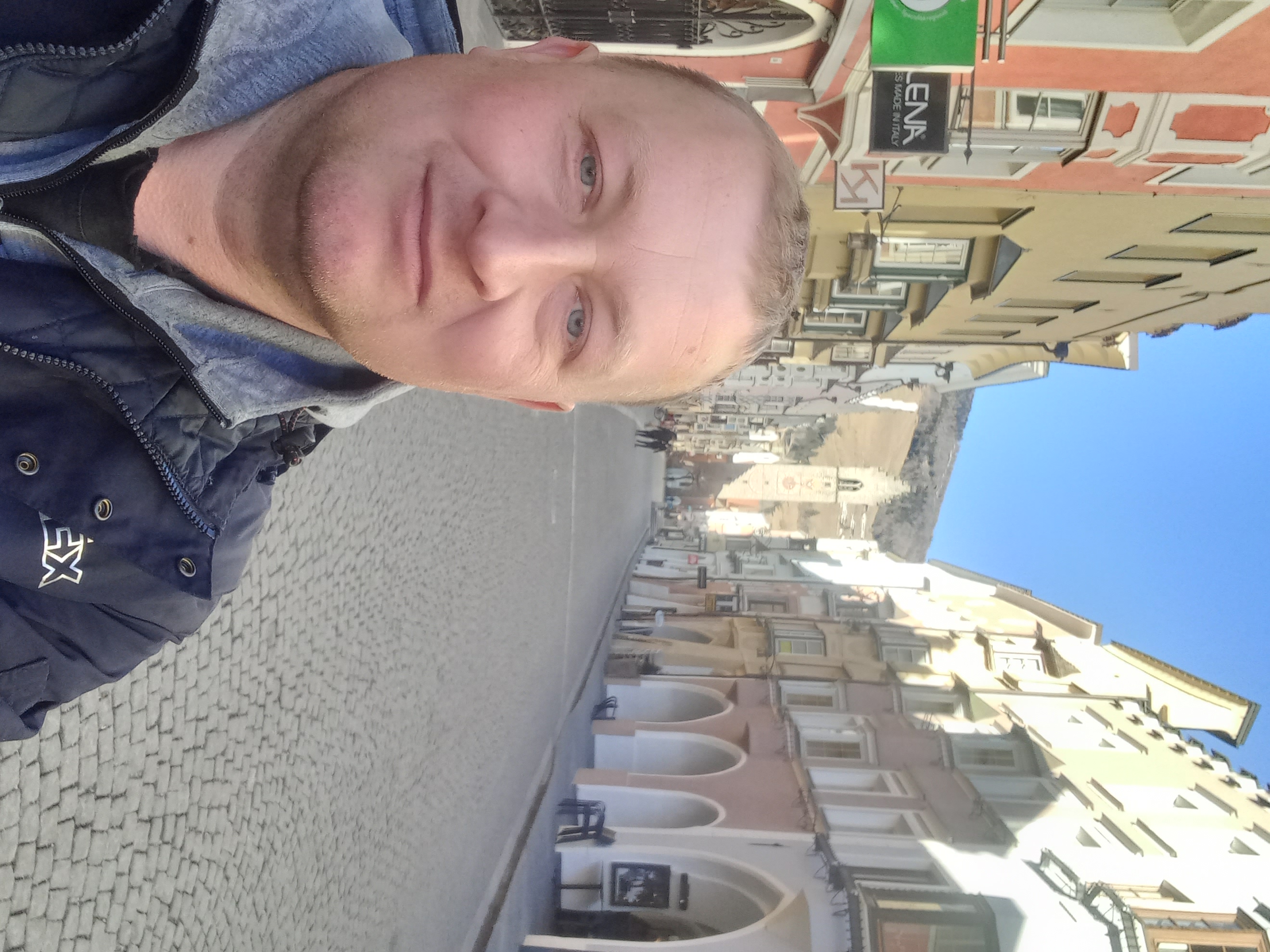 Ищу работу в Германии - Водитель СЕ, сварщик, камины, мангалы, клинкер ...